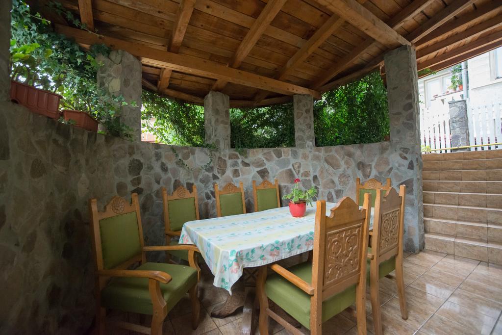 Béluci Panzió Hotel Odorheiu Secuiesc Exterior foto
